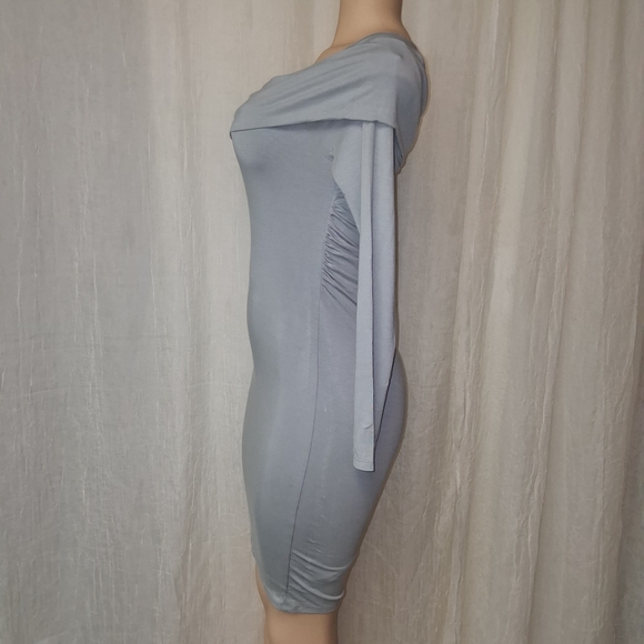FASHION.NOVA NEW woman Size M Elegant Gray Off-Shoulder Dress - Picture 3 of 15